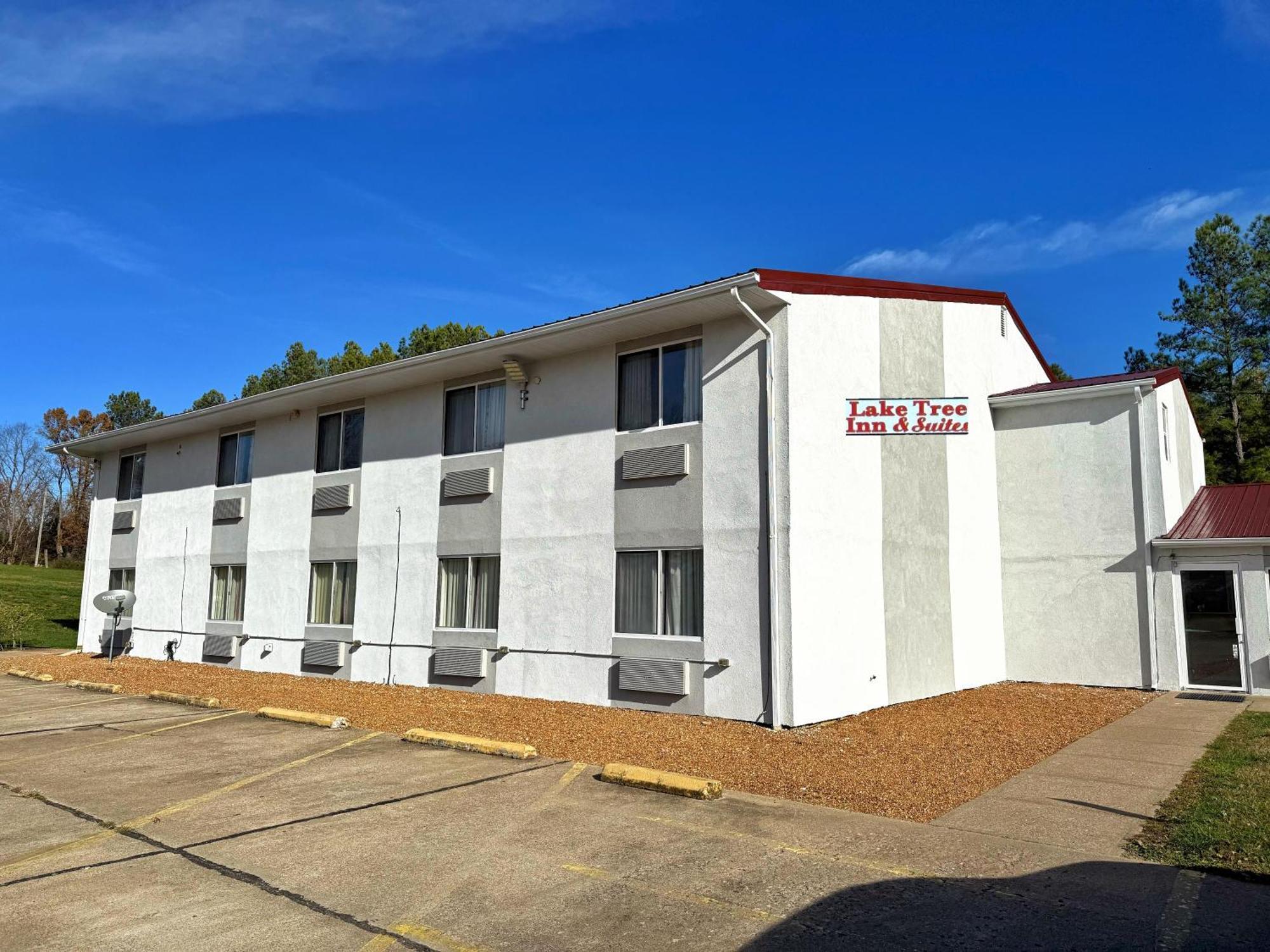 Lake Tree Inn & Suites Marion Dış mekan fotoğraf