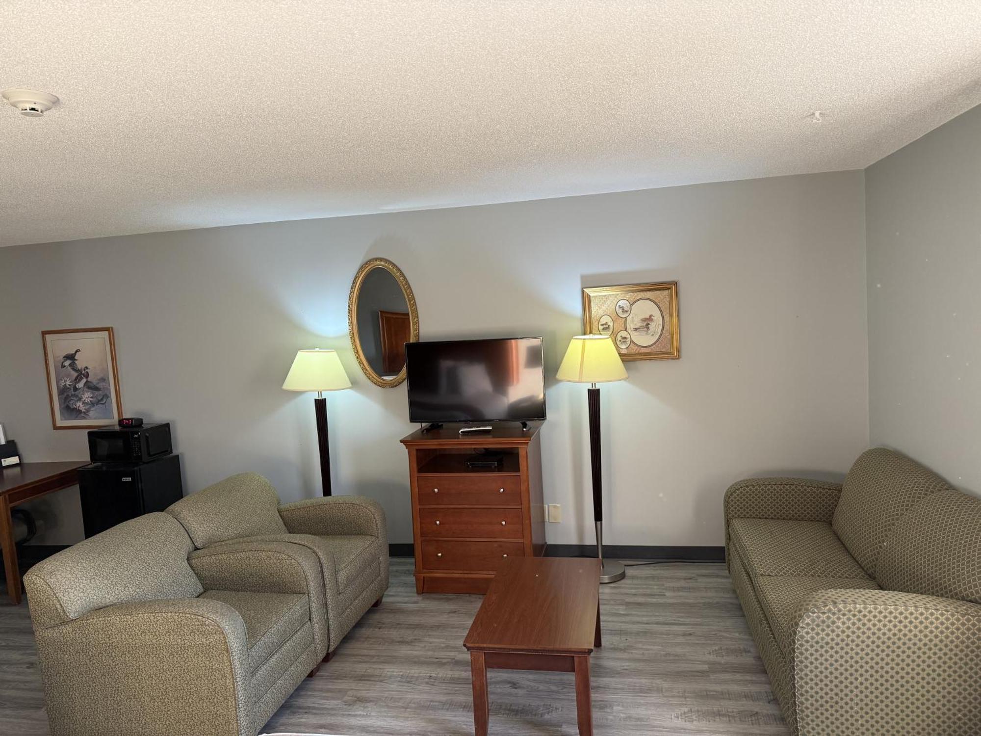 Lake Tree Inn & Suites Marion Dış mekan fotoğraf