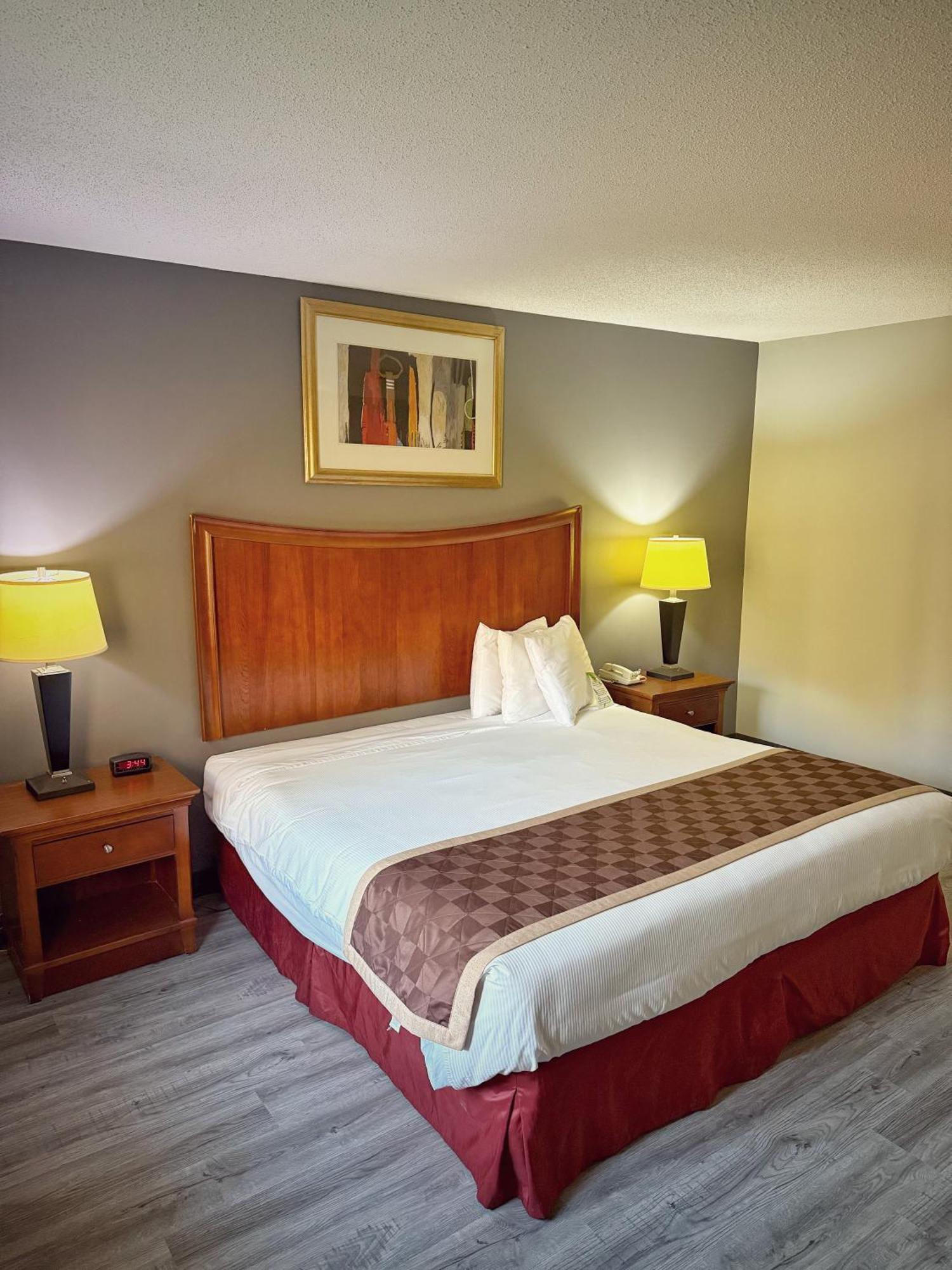 Lake Tree Inn & Suites Marion Dış mekan fotoğraf