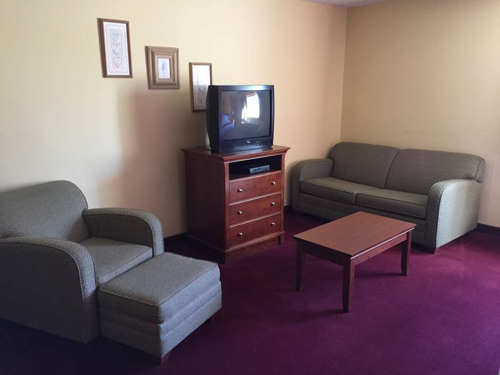 Lake Tree Inn & Suites Marion Oda fotoğraf
