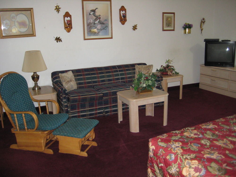 Lake Tree Inn & Suites Marion Dış mekan fotoğraf