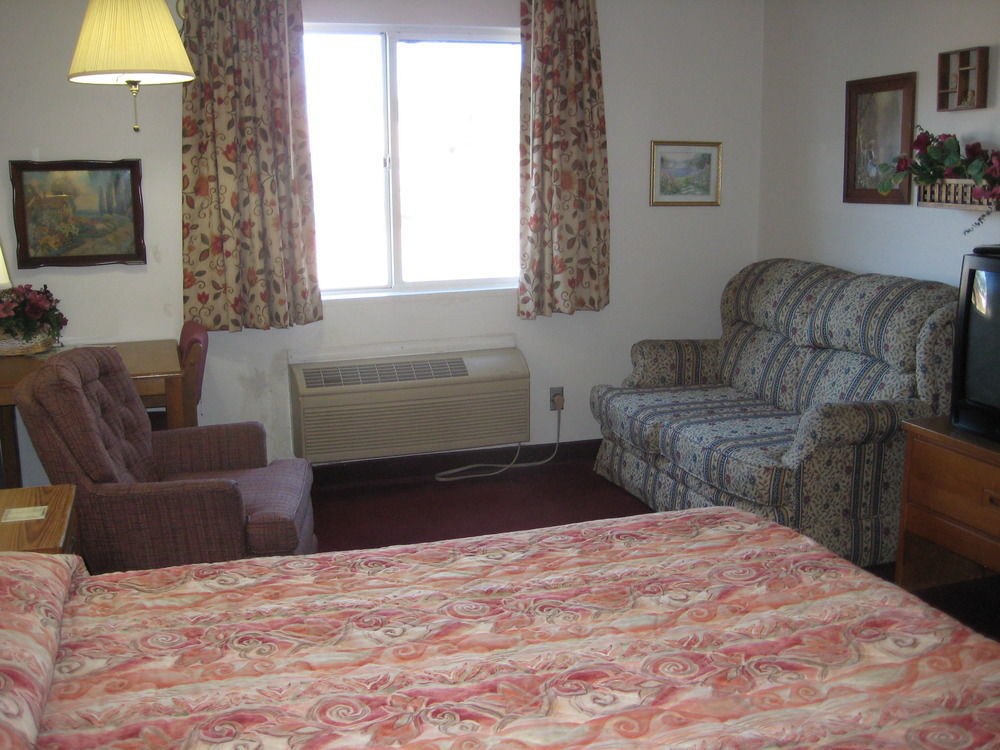 Lake Tree Inn & Suites Marion Dış mekan fotoğraf