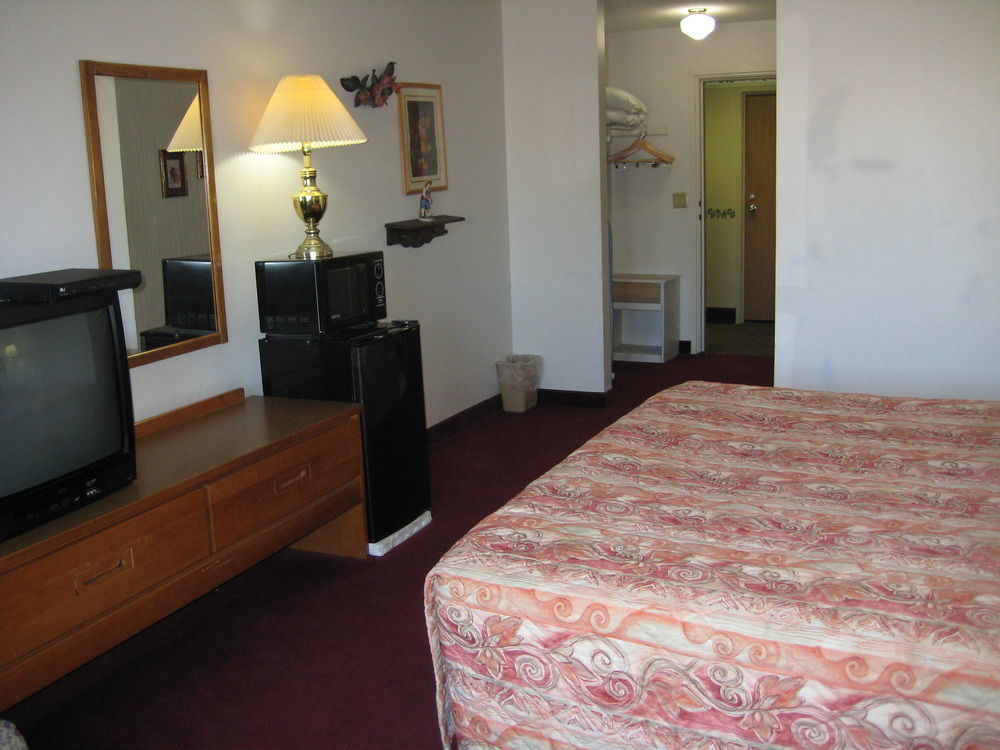 Lake Tree Inn & Suites Marion Dış mekan fotoğraf